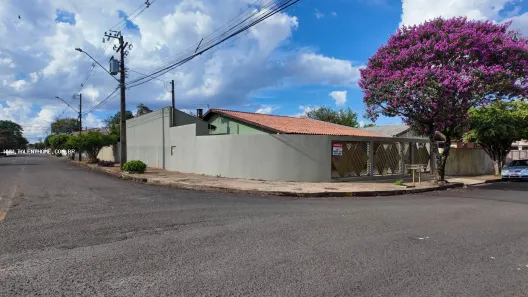 Casa com 4 Quartos à venda, 230m² no Brasília, Londrina
