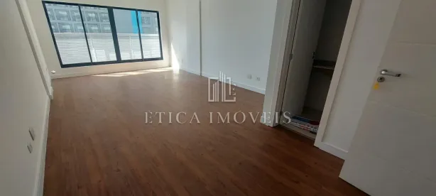 Sala Comercial à venda, 34m² no Portão, Curitiba