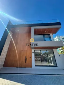 Casa de Condomínio com 5 Quartos à venda, 520m² no Recreio dos Bandeirantes, Rio de Janeiro