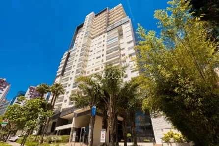Apartamento com 2 Quartos para alugar, 77m² no Água Verde, Curitiba
