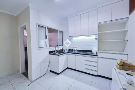 Casa de Condomínio com 2 Quartos para alugar, 96m² no Jardim Santa Maria, Jacareí