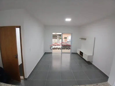 Casa com 3 Quartos para alugar, 60m² no Vila Ayrosa, São Paulo