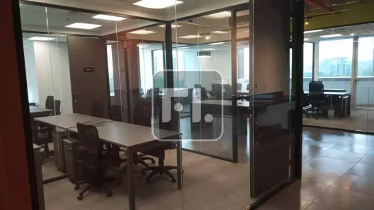 Sala Comercial para venda ou aluguel, 180m² no Vila Cordeiro, São Paulo