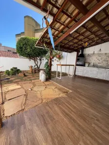 Casa com 3 Quartos à venda, 245m² no Manacás, Belo Horizonte
