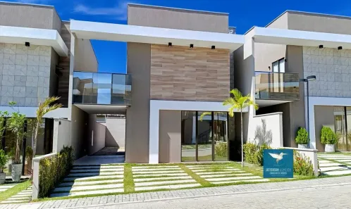 Casa com 3 Quartos à venda, 148m² no Lagoa Redonda, Fortaleza