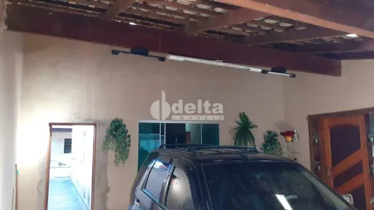 Casa com 6 Quartos à venda, 315m² no Granada, Uberlândia