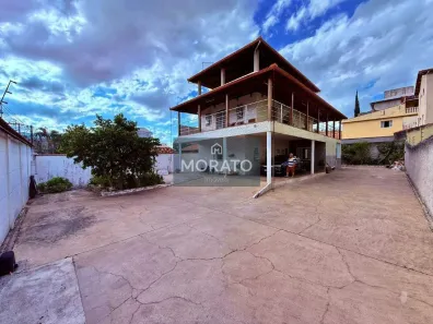Casa com 3 Quartos à venda, 319m² no Jardim Riacho das Pedras, Contagem