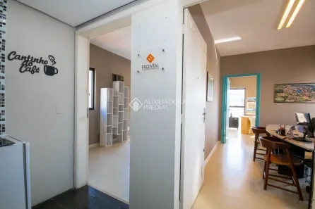 Sala Comercial à venda, 62m² no Floresta, Porto Alegre