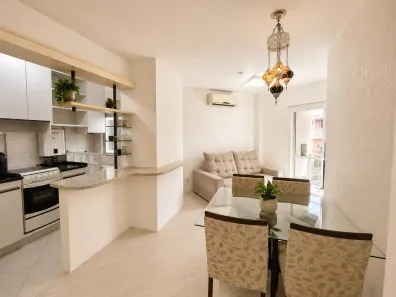 Apartamento com 2 Quartos à venda, 77m² no Canto, Florianópolis