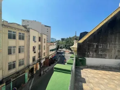 Sobrado com 2 Quartos à venda, 258m² no Catete, Rio de Janeiro