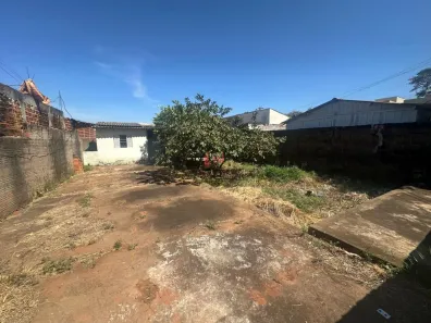 Casa com 2 Quartos à venda, 74m² no Cidade Jardim, Presidente Prudente