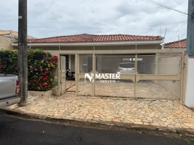 Casa com 3 Quartos à venda, 214m² no Jardim Jequitibá, Marília