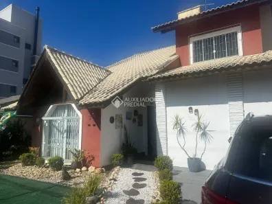 Casa com 4 Quartos à venda, 280m² no Pagani, Palhoça