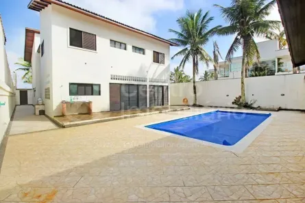 Casa com 5 Quartos à venda, 539m² no Jardim Imperador, Peruíbe