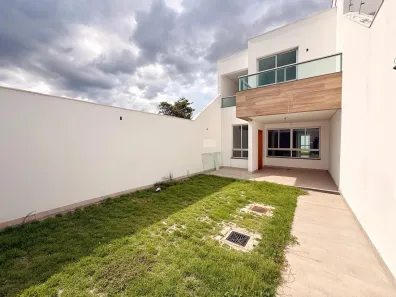 Casa com 3 Quartos à venda, 244m² no Nossa Senhora de Fátima, Contagem