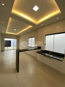 Casa com 2 Quartos à venda, 80m² no Laranjeiras, Uberlândia