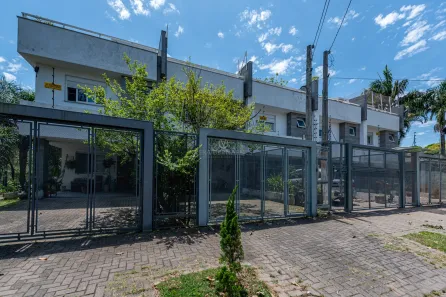 Casa com 3 Quartos à venda, 215m² no Ipanema, Porto Alegre