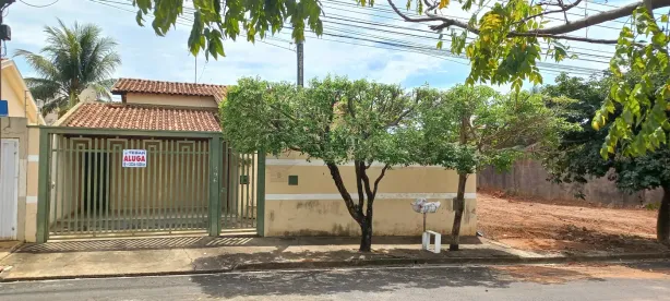 Casa com 3 Quartos para alugar, 120m² no Parque das Aroeiras II, São José do Rio Preto