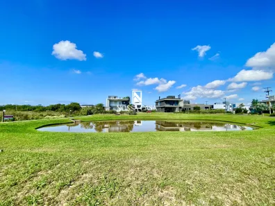 Lote/Terreno à venda, 420m² no Centenário, Torres