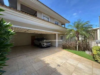 Sobrado com 4 Quartos para alugar, 357m² no Parque São Paulo, Cascavel