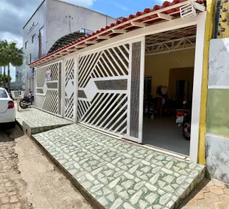 Casa com 4 Quartos à venda, 300m² no Fátima, Teresina