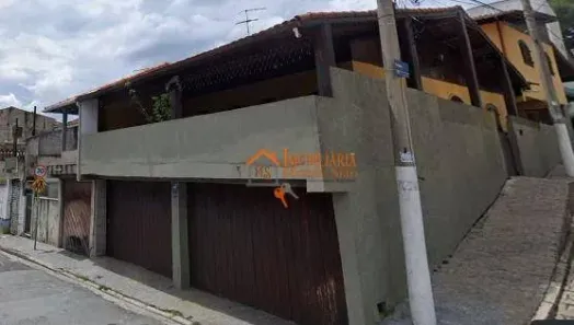 Sobrado com 6 Quartos à venda, 230m² no Vila Maria Tereza, Guarulhos