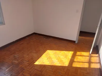 Casa com 1 Quarto para alugar, 40m² no Vila Pereira Cerca, São Paulo
