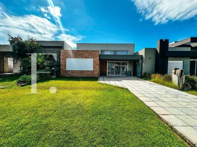Casa de Condomínio com 4 Quartos à venda, 200m² no Rainha do Mar, Xangri-lá
