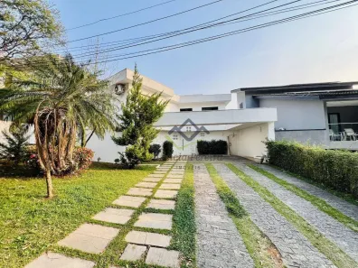 Casa de Condomínio com 3 Quartos à venda, 420m² no Alphaville, Santana de Parnaíba