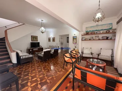 Casa com 4 Quartos à venda, 223m² no Ponta da Praia, Santos