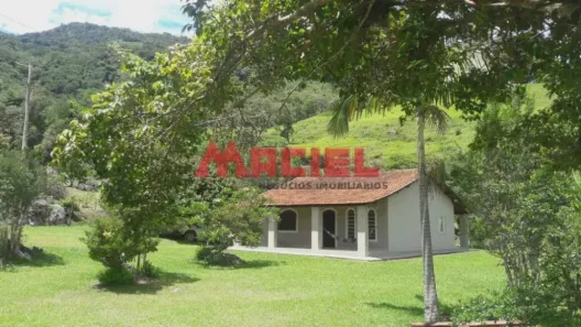 Fazenda/Sítio com 3 Quartos à venda, 520m² no , Cunha