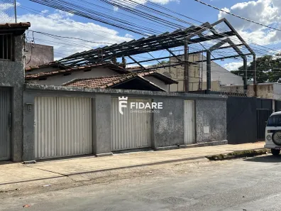 Casa com 2 Quartos para alugar, 55m² no Jardim São Luiz, Montes Claros