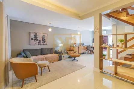 Casa com 3 Quartos à venda, 180m² no Serraria, Porto Alegre