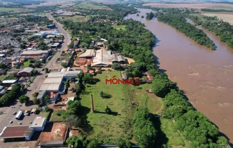 Fazenda/Sítio com 5 Quartos à venda, 300m² no Sem Nome, Jataizinho