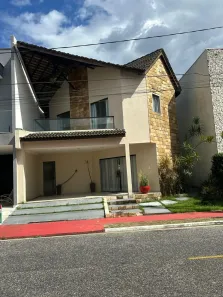 Casa de Condomínio com 3 Quartos à venda, 230m² no Quarenta Horas (Coqueiro), Ananindeua