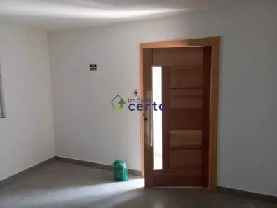 Casa com 3 Quartos para alugar, 200m² no Floresta, Belo Horizonte