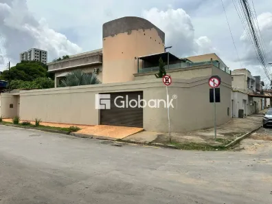 Casa com 4 Quartos à venda, 500m² no Melo, Montes Claros