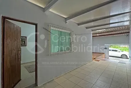 Casa com 2 Quartos à venda, 68m² no Centro, Peruíbe