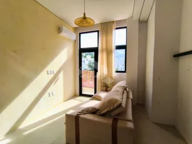 Apartamento com 1 Quarto para alugar, 30m² no Carvoeira, Florianópolis