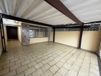 Sobrado com 3 Quartos para alugar, 182m² no Campo Belo, São Paulo