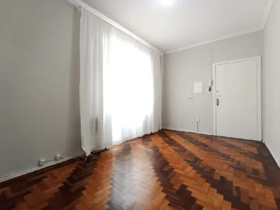Apartamento com 2 Quartos à venda, 47m² no Menino Deus, Porto Alegre