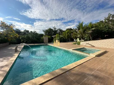 Fazenda/Sítio com 8 Quartos à venda, 2500m² no Vila Ipê Amarelo, Contagem