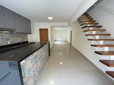Casa de Condomínio com 3 Quartos à venda, 150m² no Beija-Flor II, Uberaba