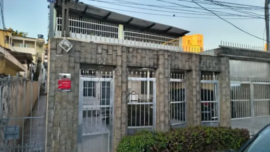 Casa com 3 Quartos à venda, 290m² no Parque Peruche, São Paulo