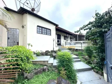 Sobrado com 3 Quartos à venda, 237m² no Cidade Vargas, São Paulo