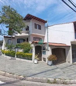 Sobrado com 3 Quartos à venda, 226m² no Jardim Las Vegas, Santo André