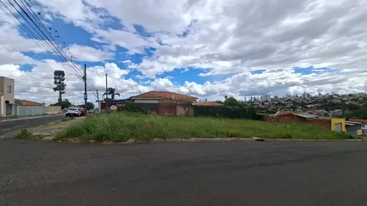 Lote/Terreno à venda, 462m² no Uvaranas, Ponta Grossa