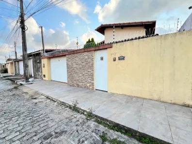 Casa com 3 Quartos à venda, 134m² no Emaús, Parnamirim