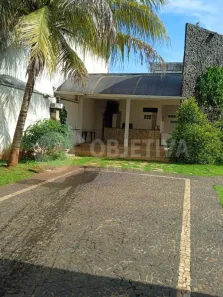 Casa com 3 Quartos à venda, 240m² no Daniel Fonseca, Uberlândia