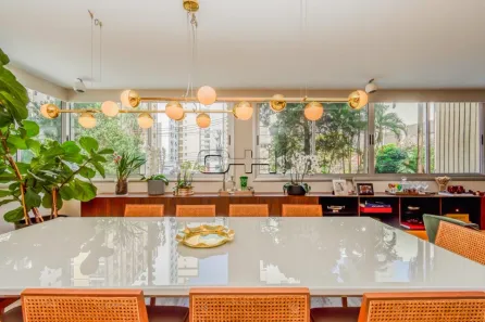 Apartamento com 4 Quartos para alugar, 230m² no Cerqueira César, São Paulo